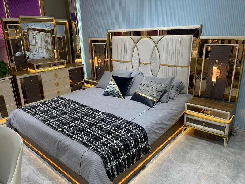 Bed frame, queen size