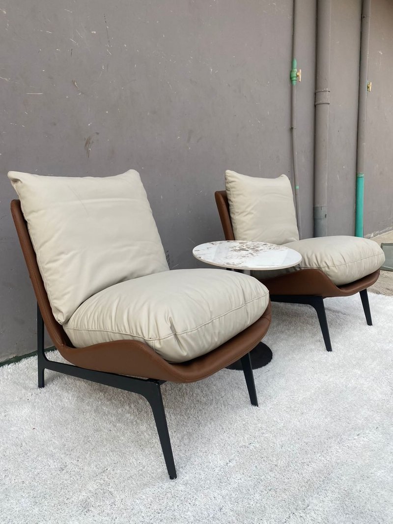 Accent chair me and you