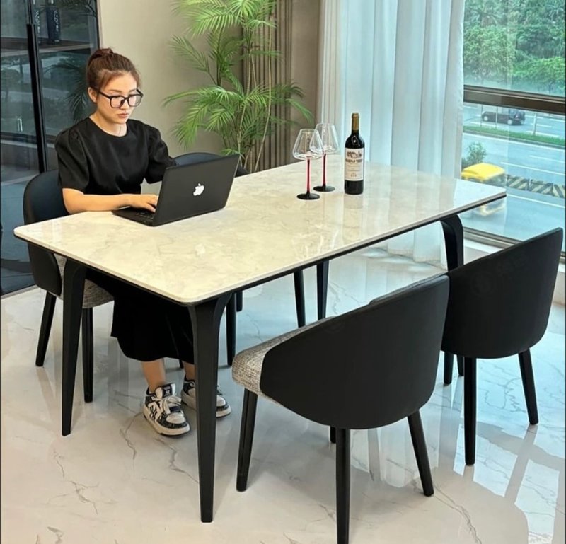Modern Premium Dining Table Crafted for Everyday Comfort, Family Gatherings, and Elegant Spaces