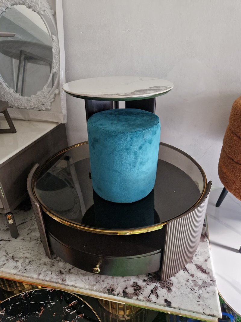 Center table with side stool and stool - Image 1