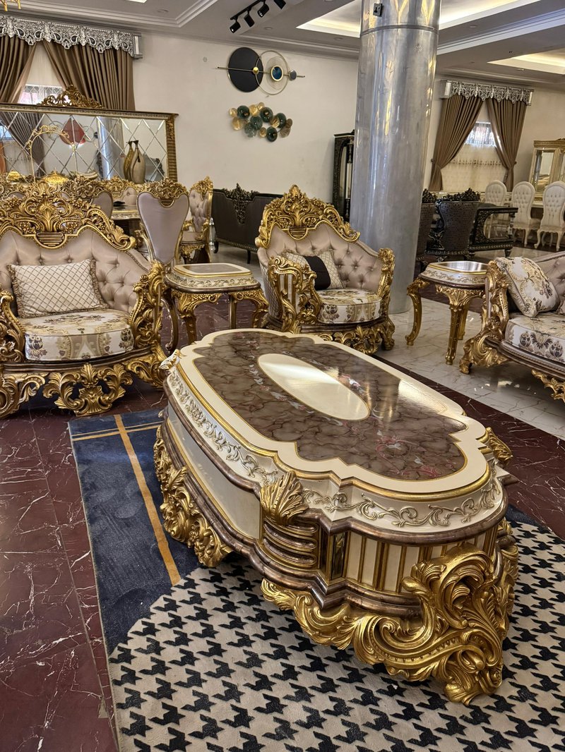 The Royal Empire Grand Living Set - Image 1