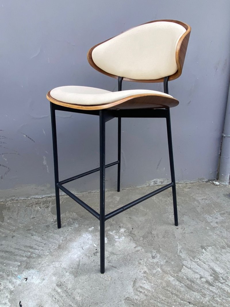 Long bar chairs - Image 5
