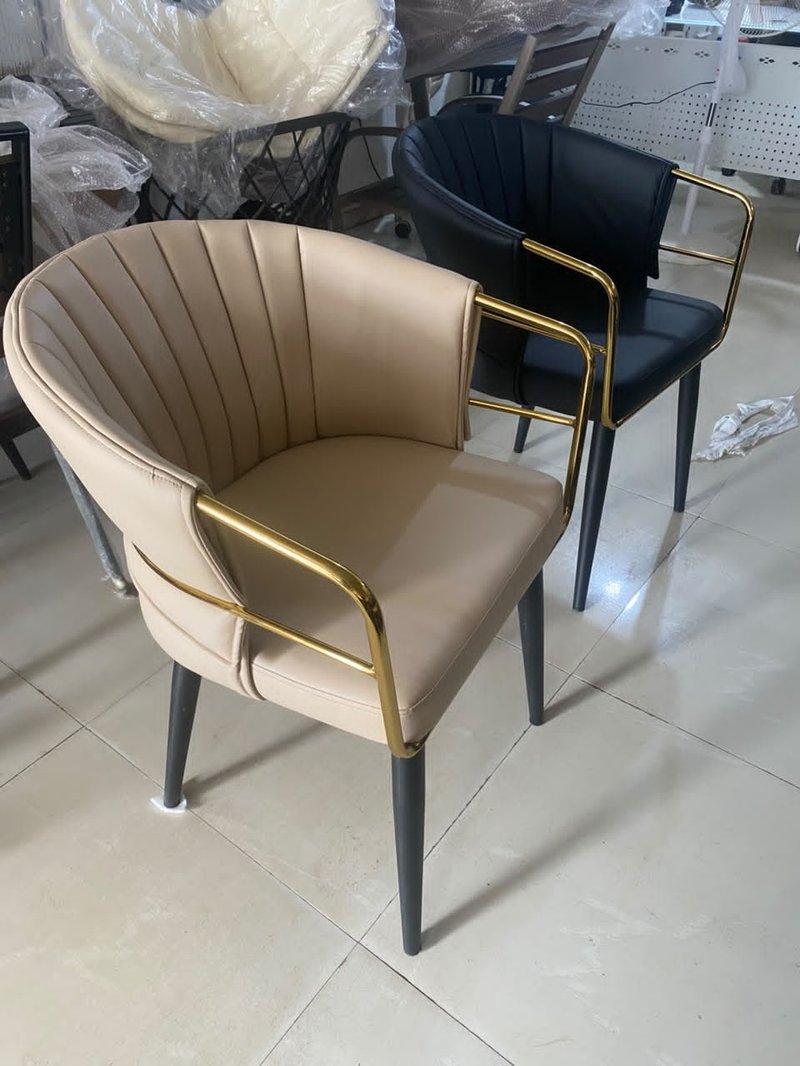 Mid-Century Modern Pedestal Dining Set with Accent Leather Chairs - Image 1