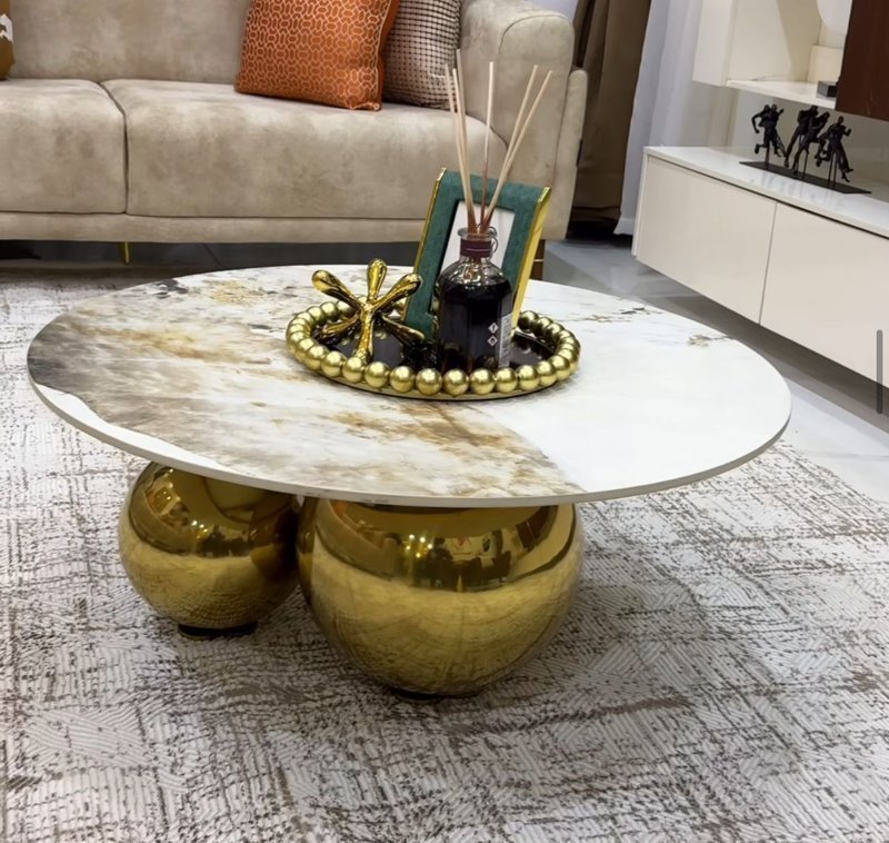 Gold center table with marble top - Image 1