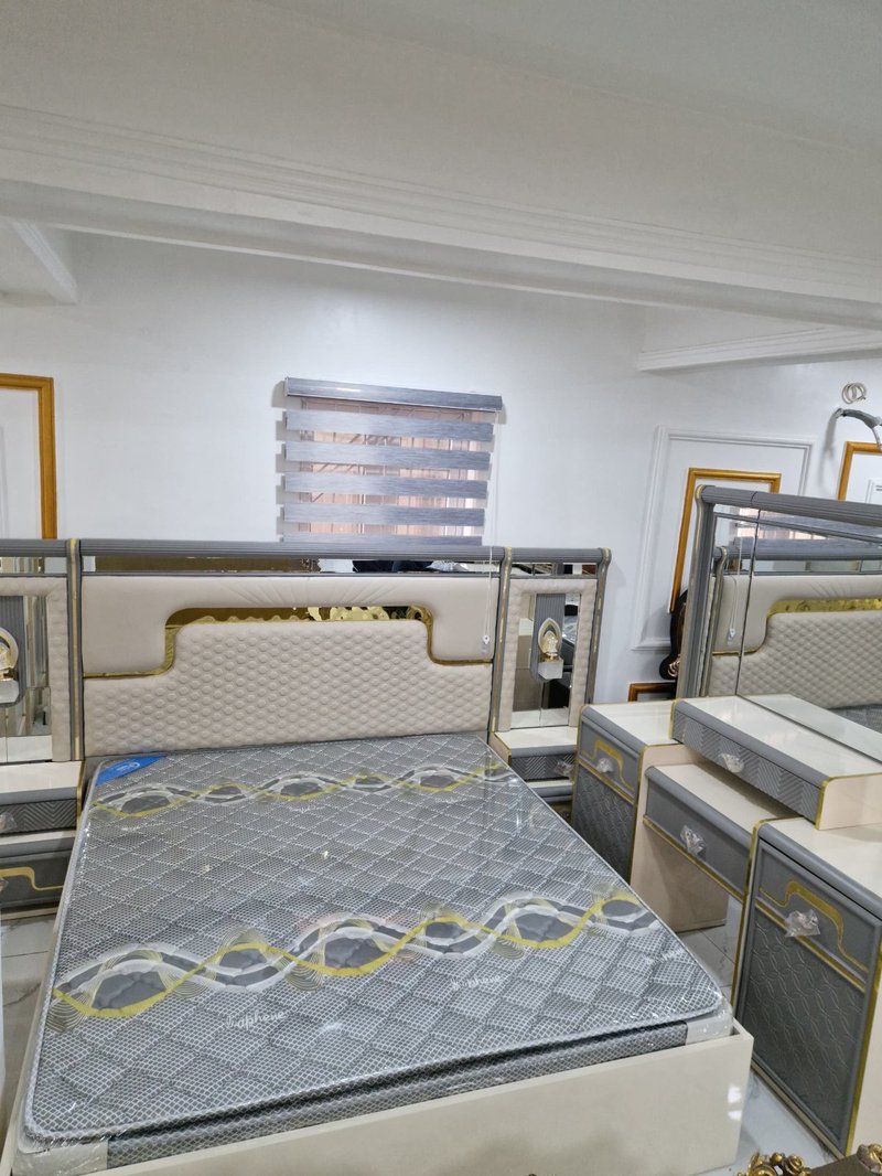 Modern Luxury Grey & Off-White Integrated LED Bedroom Set