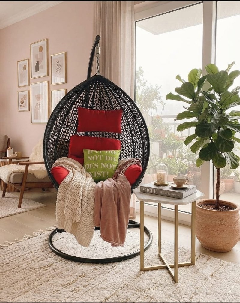 Modern Woven Egg Hanging Swing Chair with Custom Cushions